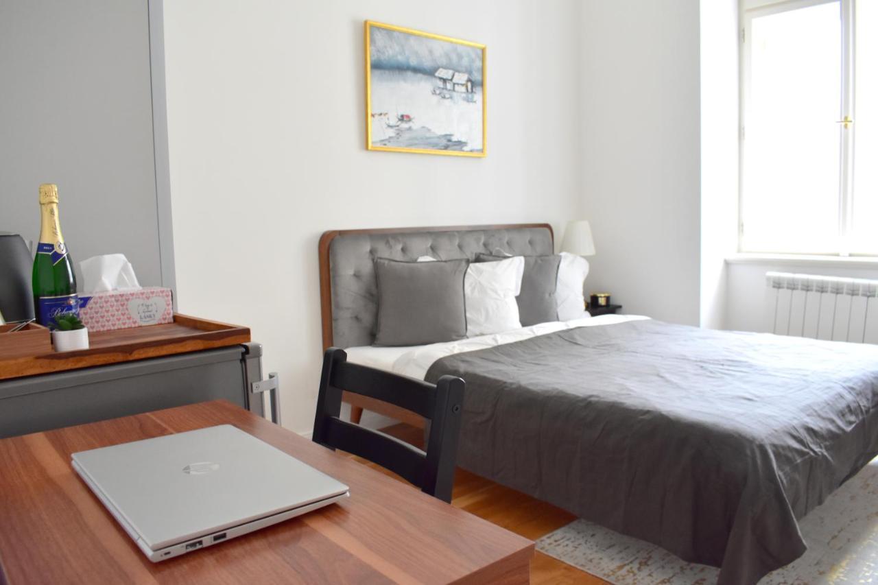 Lovely Apartment In Center 布拉格 外观 照片