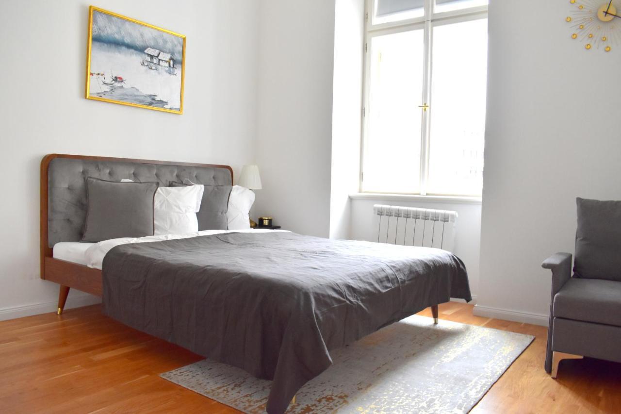 Lovely Apartment In Center 布拉格 外观 照片